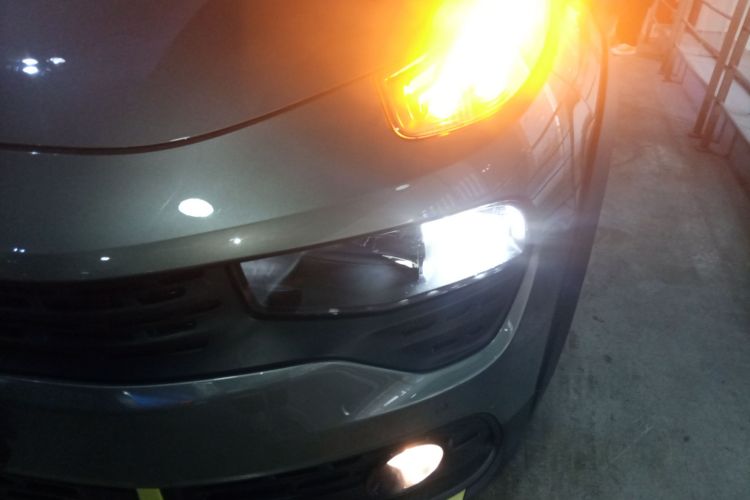 领克02 2022款 1.5TD DCT耀Pro局部细节36