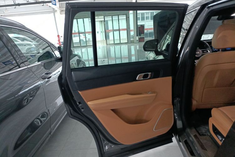 理想汽车 理想ONE 2021款 增程6座版中控内饰49