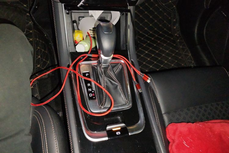 长安 逸动 2018款 XT 1.6L GDI 自动风潮型 国V中控内饰18