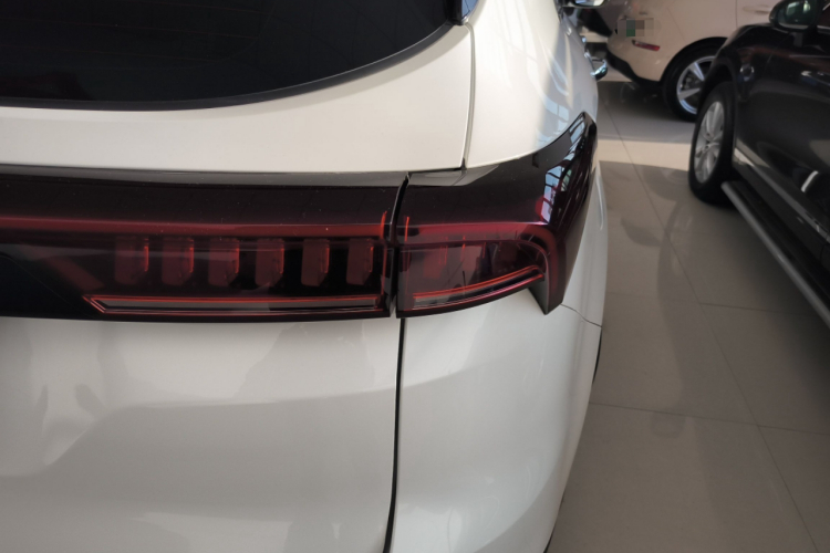 捷途X70 PLUS 2021款 1.5T 手动林 5座车身外观9