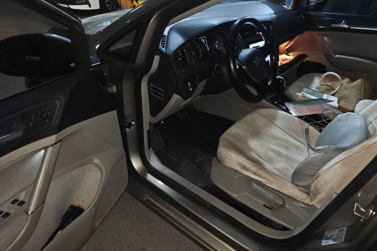 大众 高尔夫 2015款 1.4TSI 自动舒适型中控内饰7003