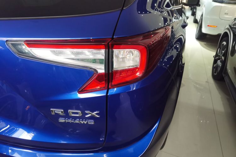 讴歌RDX 2019款 2.0T 智享版SH-AWD 国V车身外观9