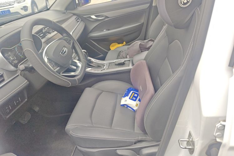 吉利汽车 帝豪 2021款 UP 1.5L CVT豪华型中控内饰19