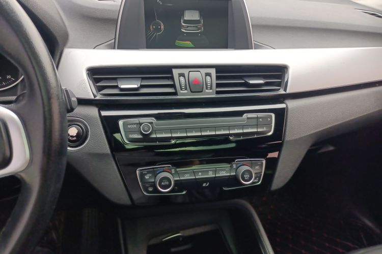 宝马X1 2016款 sDrive18Li 时尚型局部细节16