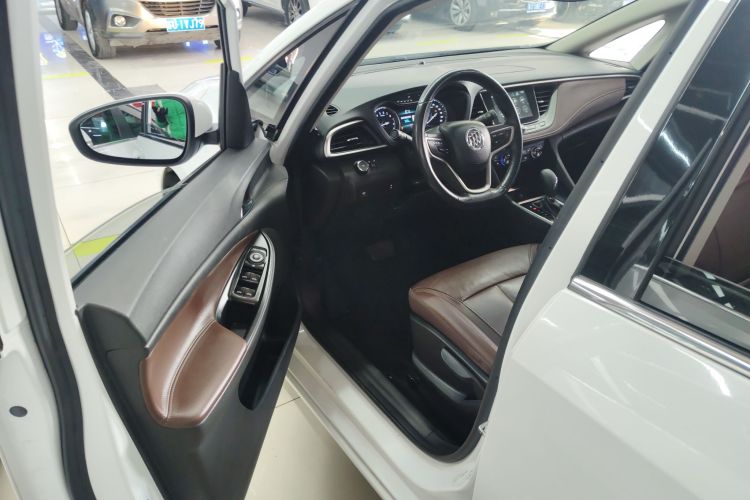 别克GL6 2018款 18T 6座豪华型中控内饰7003