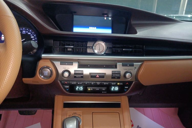 雷克萨斯ES 2016款 200 Midnight特别限量版中控内饰16