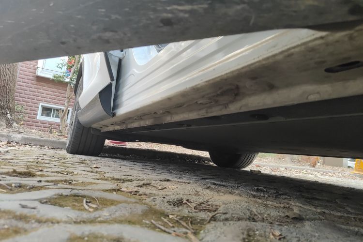 智己汽车 智己LS7 2023款 100kWh Lux后驱版局部细节9001