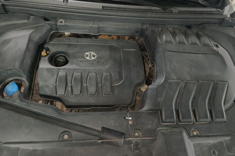 北京汽车 绅宝D50 2018款 1.5L CVT尊贵智联版机舱底盘24