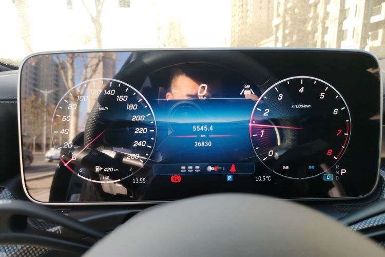 奔驰C级 2025款 C 260 L 运动版中控内饰15