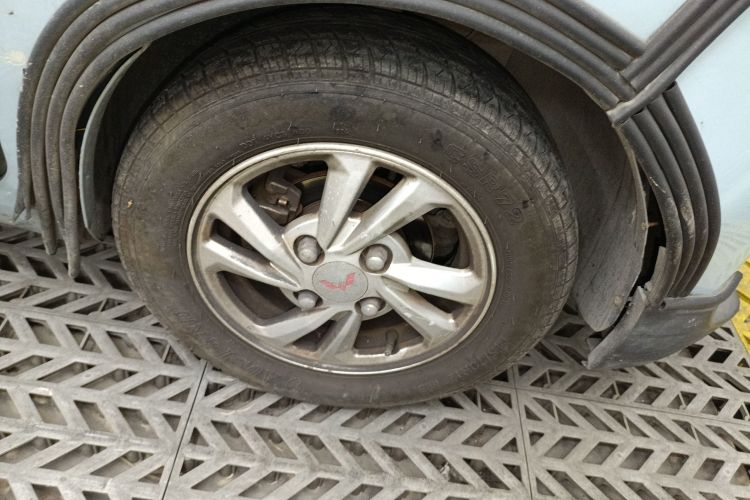 五菱汽车 宏光MINIEV 2020款 悦享款 磷酸铁锂车身外观6007