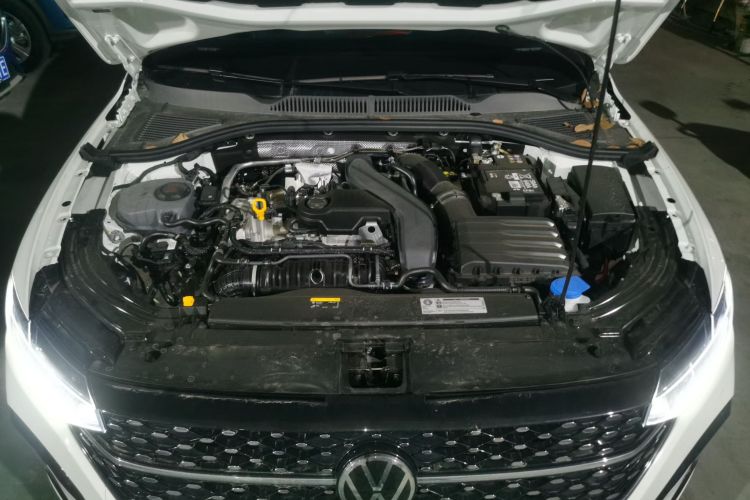 大众 朗逸 2024款 300TSI DSG星空满逸版机舱底盘24