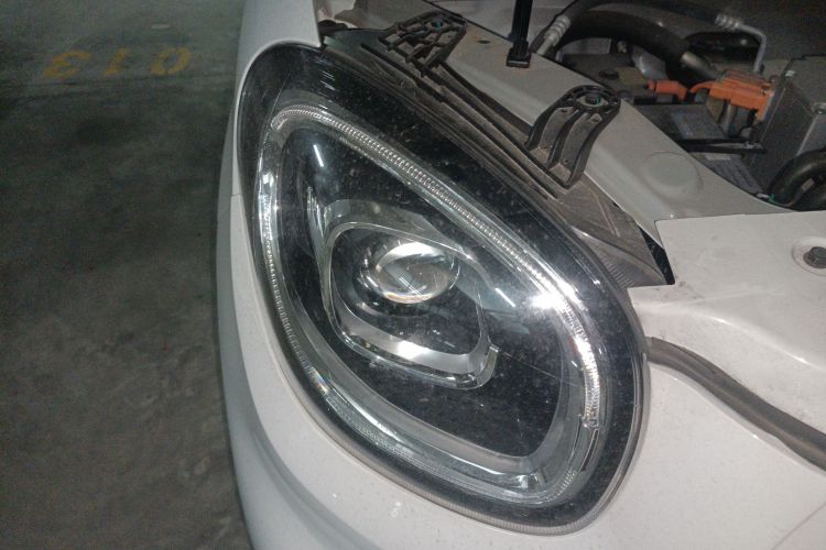 零跑汽车 零跑T03 2021款 400轻享版 三元锂车身外观8