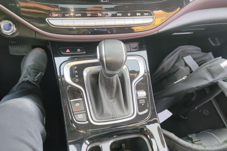 广汽传祺 传祺M6 2023款 PRO 270T DCT尊享版中控内饰18