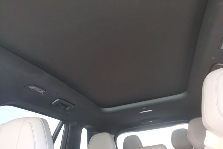 领克09 EM-P 2023款 2.0TD EM-P 远航版PM 七座局部细节22