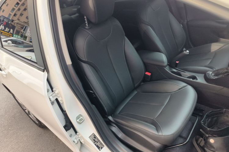 别克 英朗 2021款 1.3T 自动轻混动精英型中控内饰41