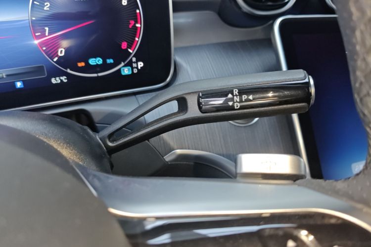 奔驰C级 2022款 C 200 L 运动版中控内饰18