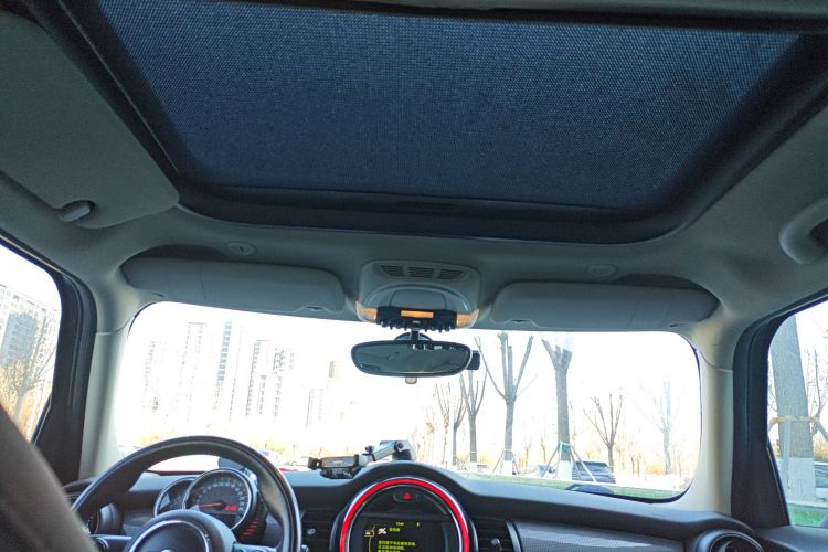 MINI 2015款 1.5T COOPER Fun 五门版局部细节22