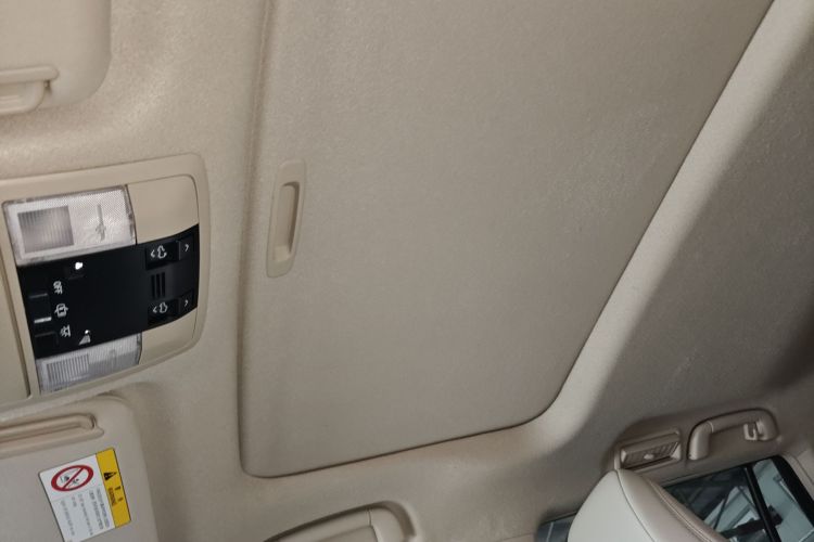 丰田 普拉多 2018款 3.5L 自动TX-L局部细节22