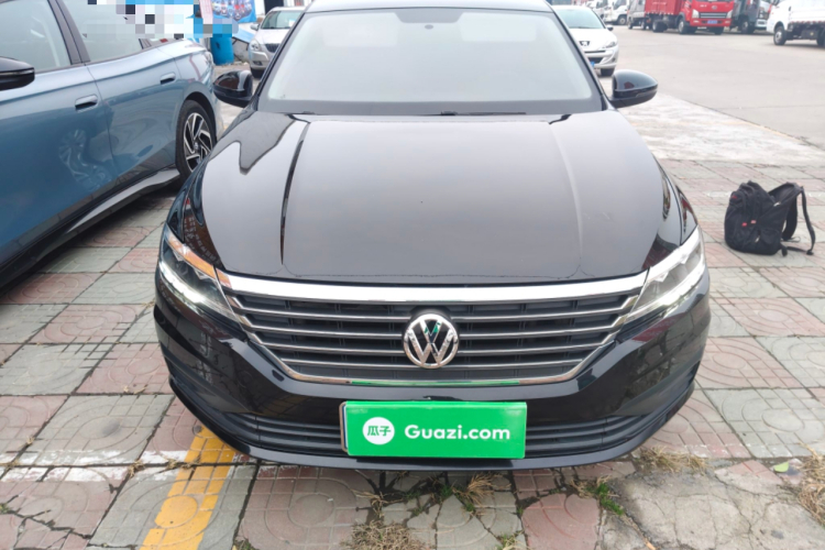 大众 朗逸 2018款 1.5L 自动风尚版 国V车身外观2