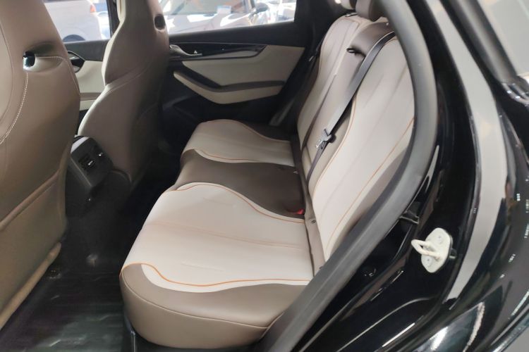 比亚迪 秦PLUS 2023款  冠军版 DM-i 120KM超越型中控内饰7004