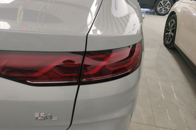 比亚迪 秦L 2024款 DM-i 120KM超越型车身外观6006