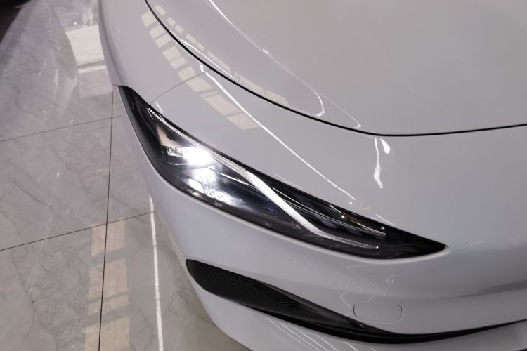 荣威D7 2025款 DMH 125km 世界冠军版车身外观8