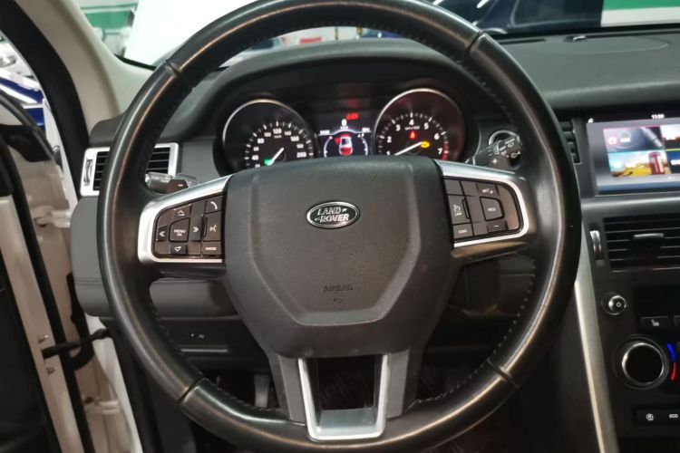 路虎 发现神行 2018款 240PS HSE版局部细节13