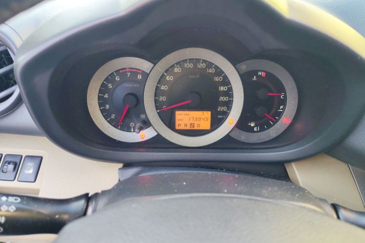 丰田 RAV4荣放 2011款 2.0L 自动豪华版中控内饰14