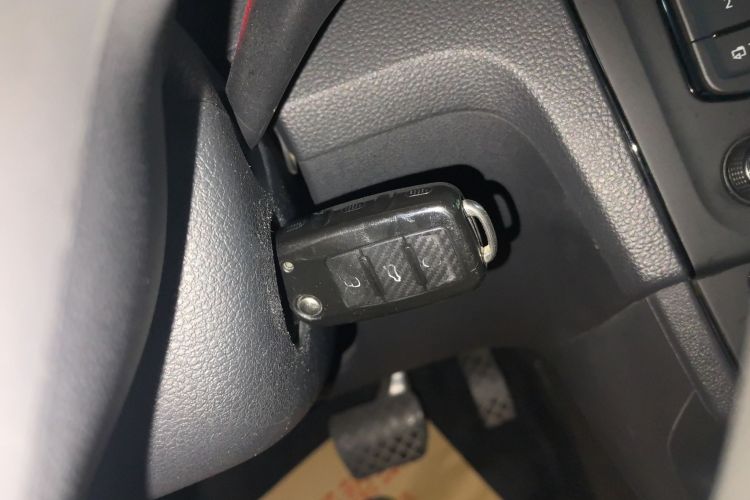 大众 桑塔纳 2021款 1.5L 自动风尚版中控内饰7001