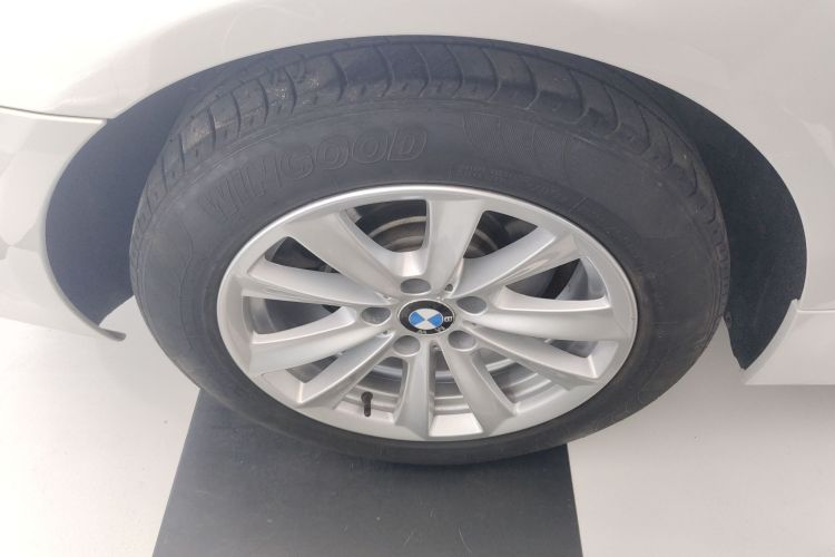 宝马5系 2017款 520Li 典雅型车身外观6008