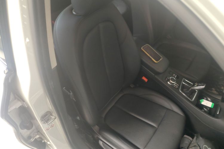 宝马1系 2022款 120i M运动版局部细节41