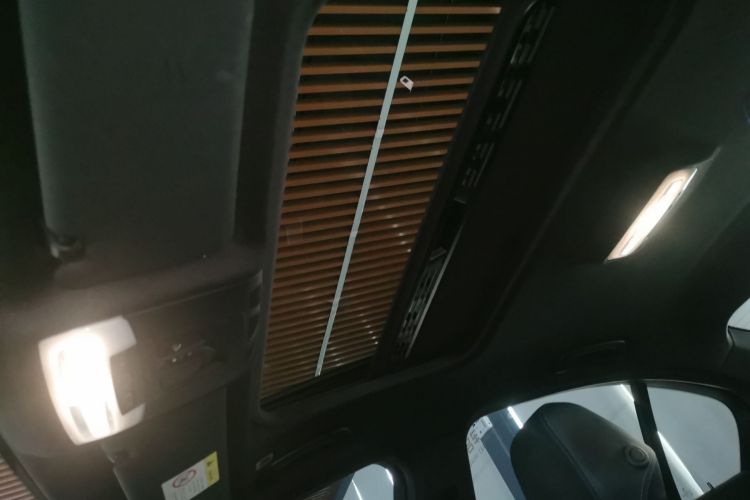 宝马3系 2019款 320i M运动套装局部细节22