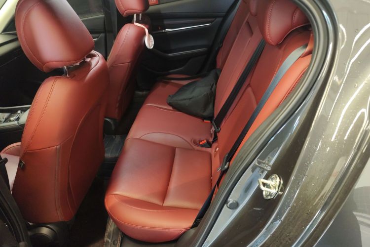 马自达3 昂克赛拉 2022款 2.0L 自动质雅黑曜版中控内饰21