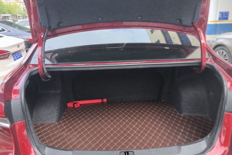 别克 英朗 2021款 改款 典范 1.5L 自动精英型机舱底盘23