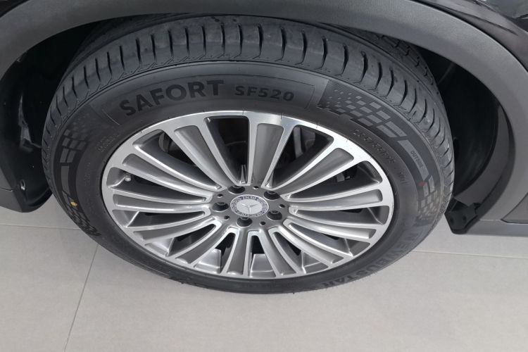 奔驰GLC 2017款 GLC 200 4MATIC车身外观35