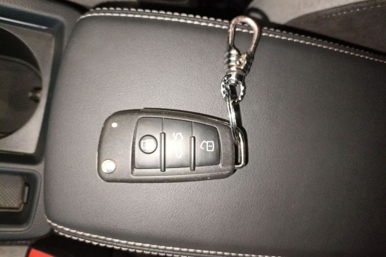 奥迪Q3 2024款 35 TFSI 时尚动感型中控内饰11