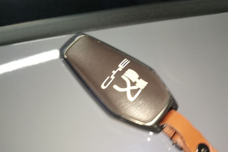 比亚迪 汉 2025款 DM-i 智驾版 125KM尊贵型中控内饰7001