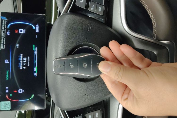 比亚迪 秦PLUS 2024款 荣耀版 EV 510KM领先型中控内饰7001