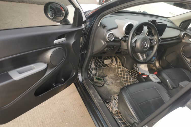 欧拉黑猫 2021款 301km 基础型中控内饰7003