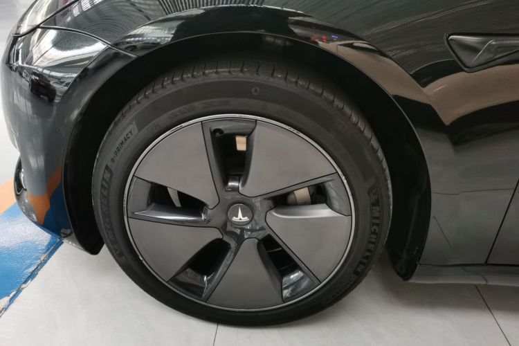 特斯拉 Model 3 2022款 后轮驱动版车身外观6007