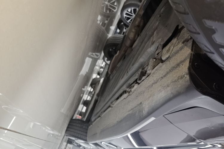 奔驰GLC 2022款 GLC 300 L 4MATIC 动感型臻藏版局部细节9002