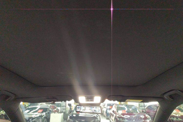 理想汽车 理想ONE 2020款 增程7座版中控内饰22