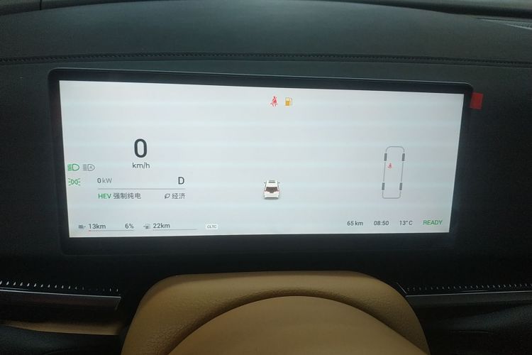 岚图汽车 岚图梦想家 2025款 PHEV 四驱卓越鲲鹏版局部细节14