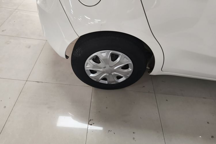 名爵3 2016款 1.3L AMT舒适版车身外观6008