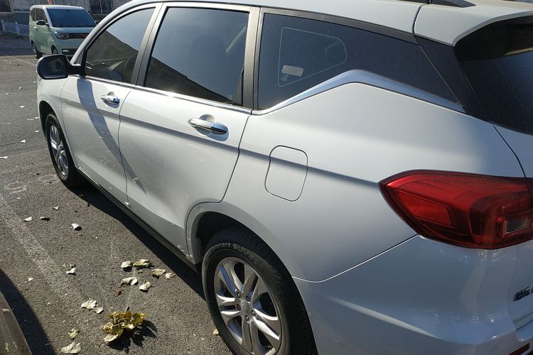 哈弗M6 2019款 1.5T DCT两驱超值版 国VI车身外观4