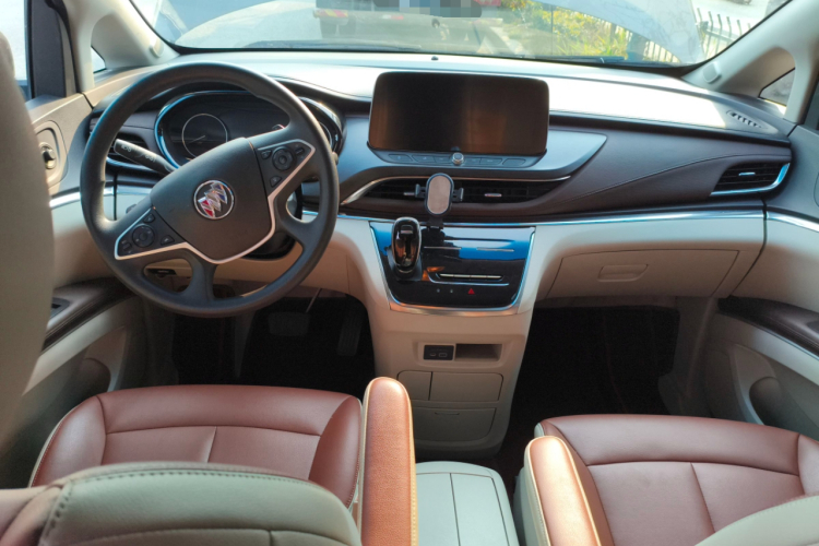 别克GL8 2023款 陆上公务舱 智享型中控内饰12