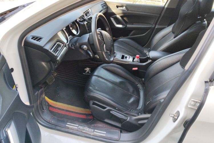 标致408 2018款 350THP 自动豪华版局部细节19