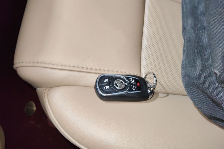 别克GL8 2018款 ES 28T 旗舰型 国VI中控内饰11