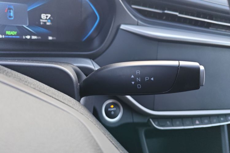 奇瑞新能源 艾瑞泽e 2024款 455km 出行版中控内饰18