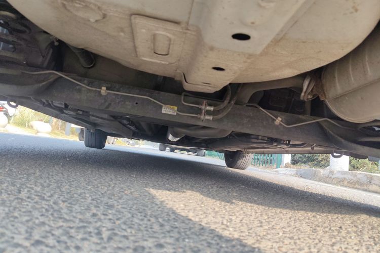 铃木 雨燕 2014款 1.3L 手动标准型局部细节9009